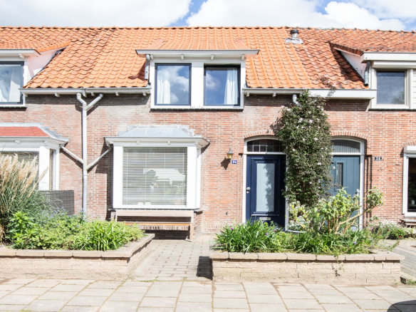 Tilburg, Valkenierstraat 34.